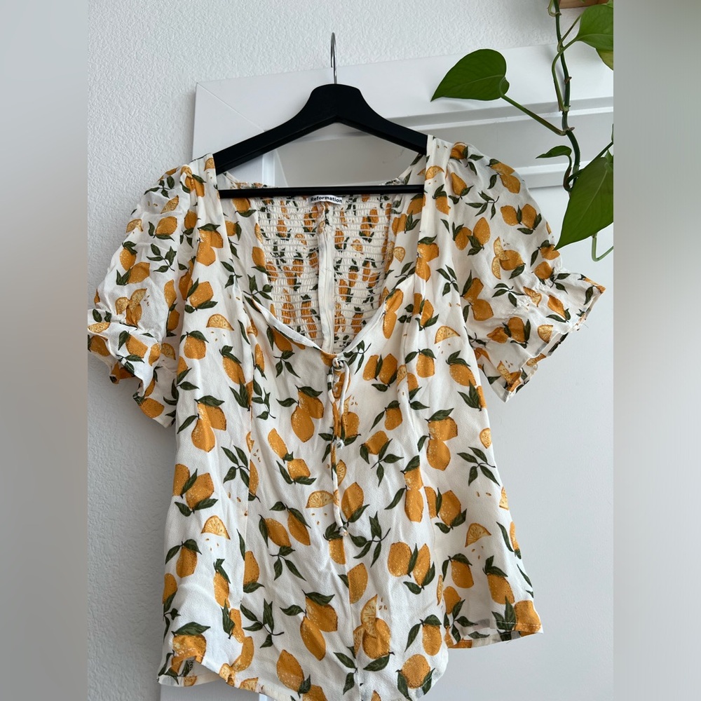 Reformation Lemon Top